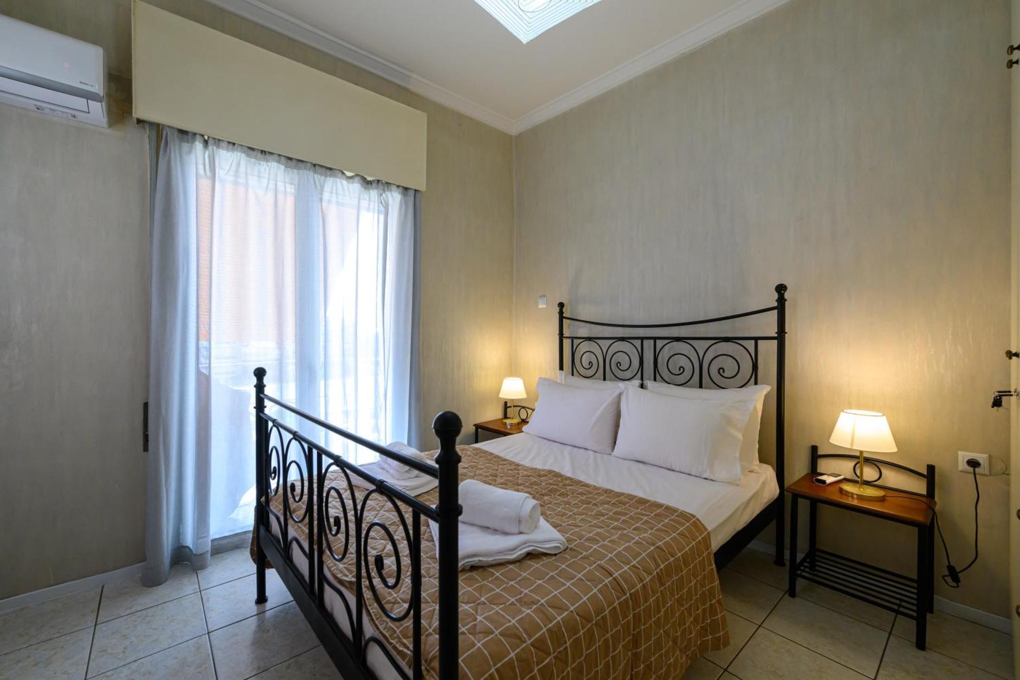 Apartamento Roubini 52 Kalamata Exterior foto